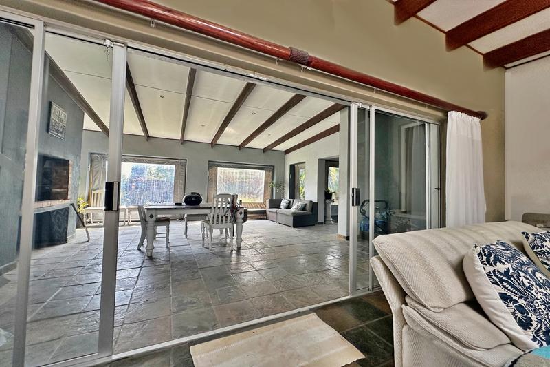 To Let 3 Bedroom Property for Rent in Van Riebeeckstrand Western Cape
